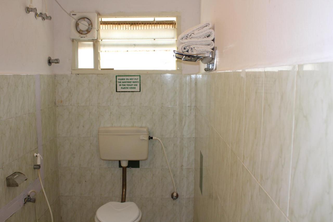 Kaveri Hotel Bed & Breakfast Mysore Esterno foto