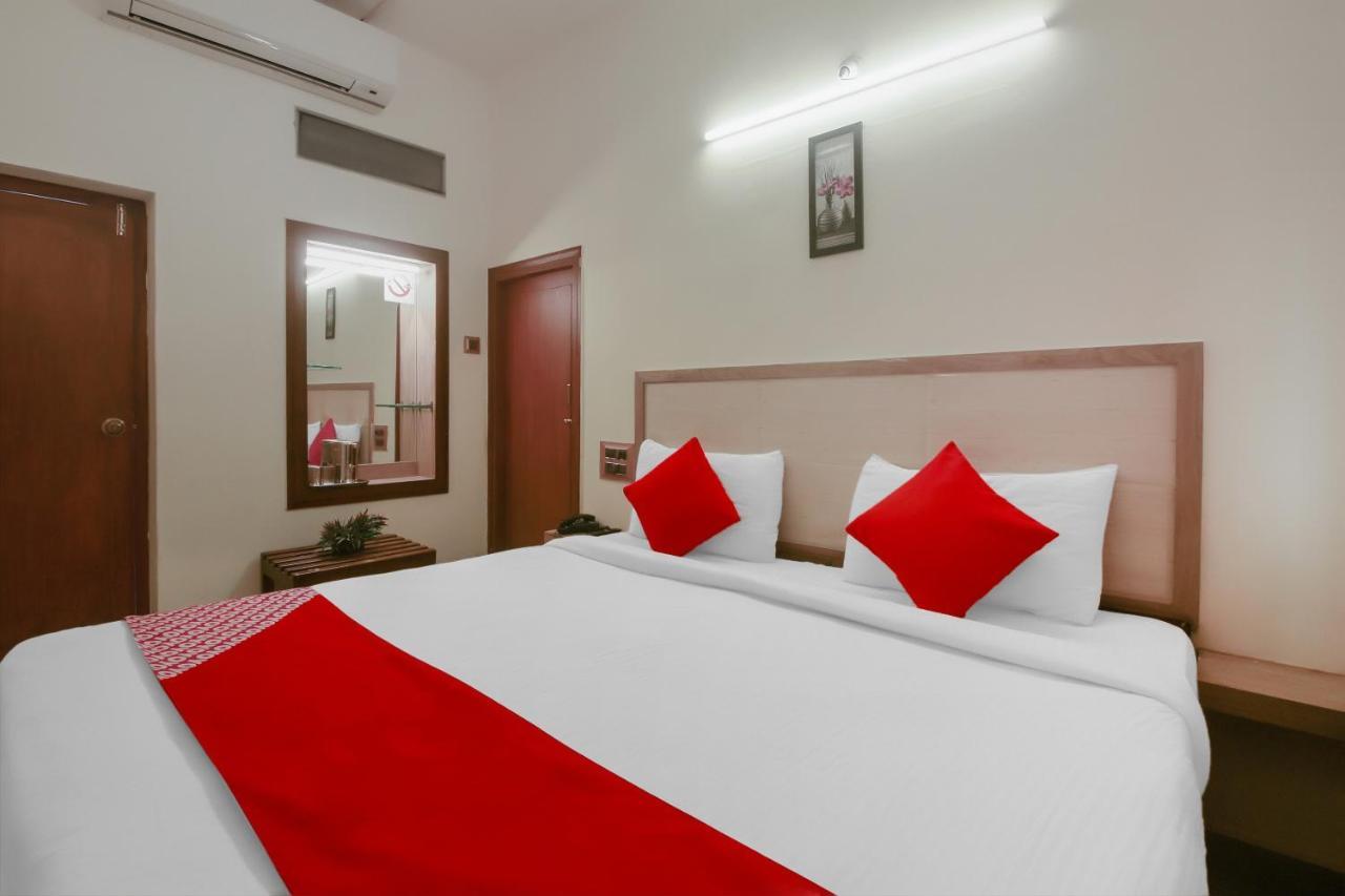 Kaveri Hotel Bed & Breakfast Mysore Esterno foto