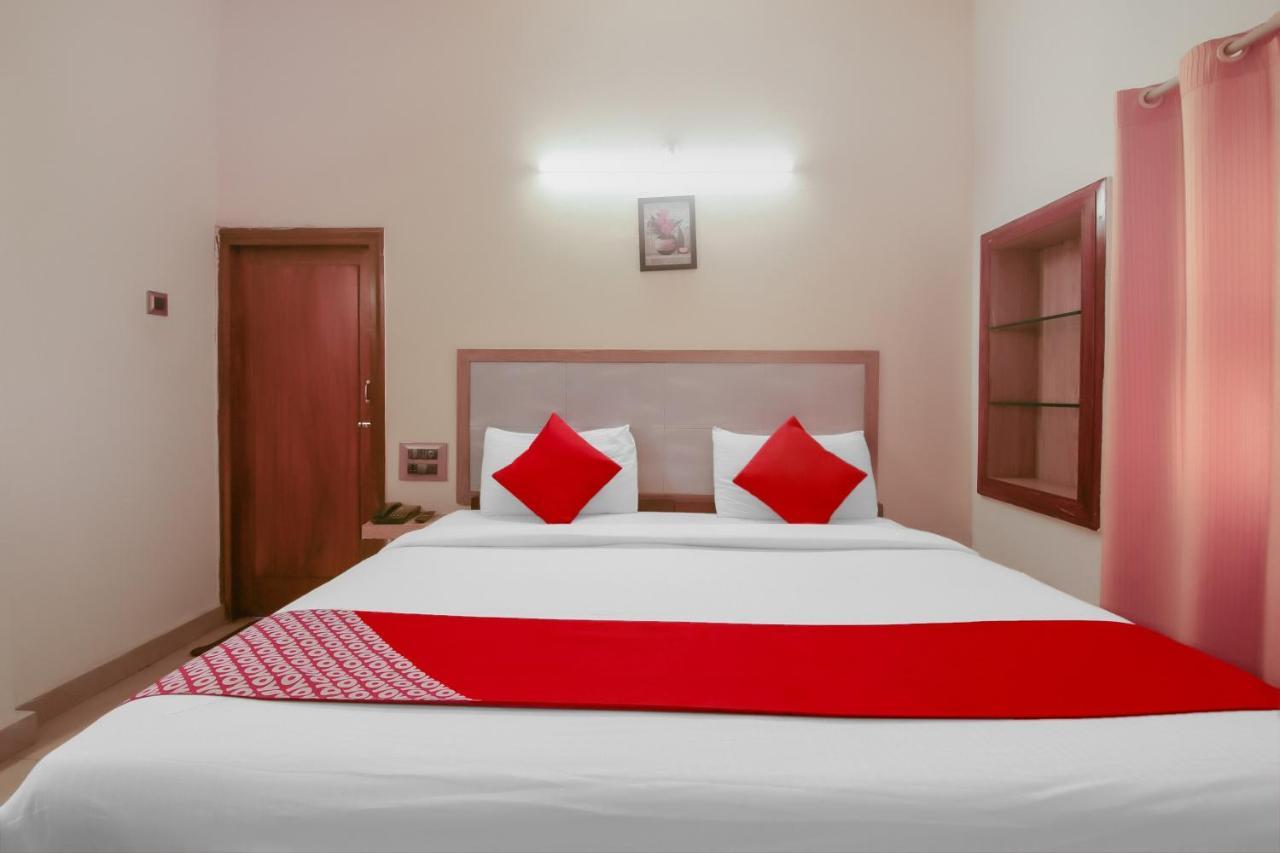 Kaveri Hotel Bed & Breakfast Mysore Esterno foto
