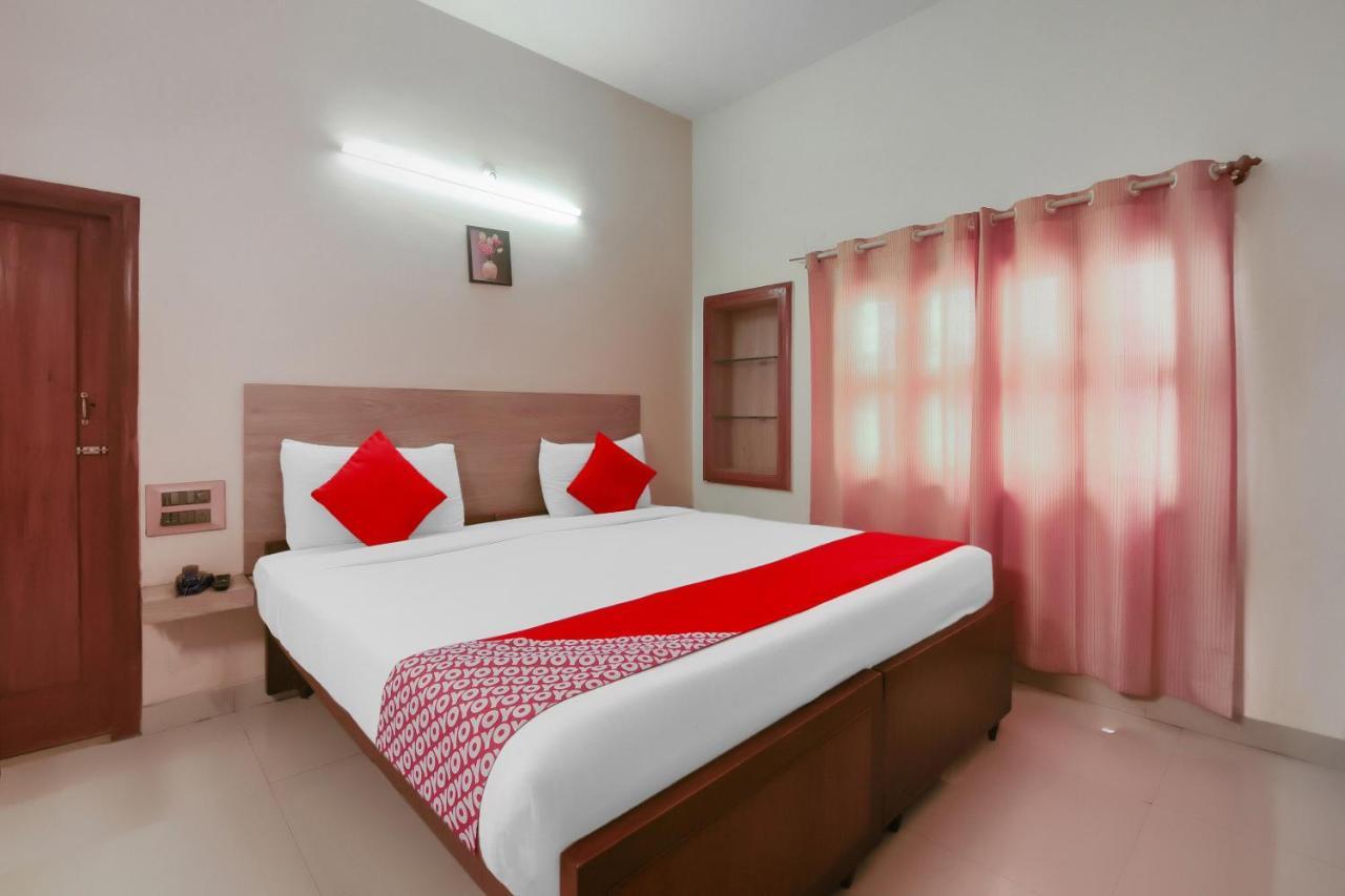 Kaveri Hotel Bed & Breakfast Mysore Esterno foto